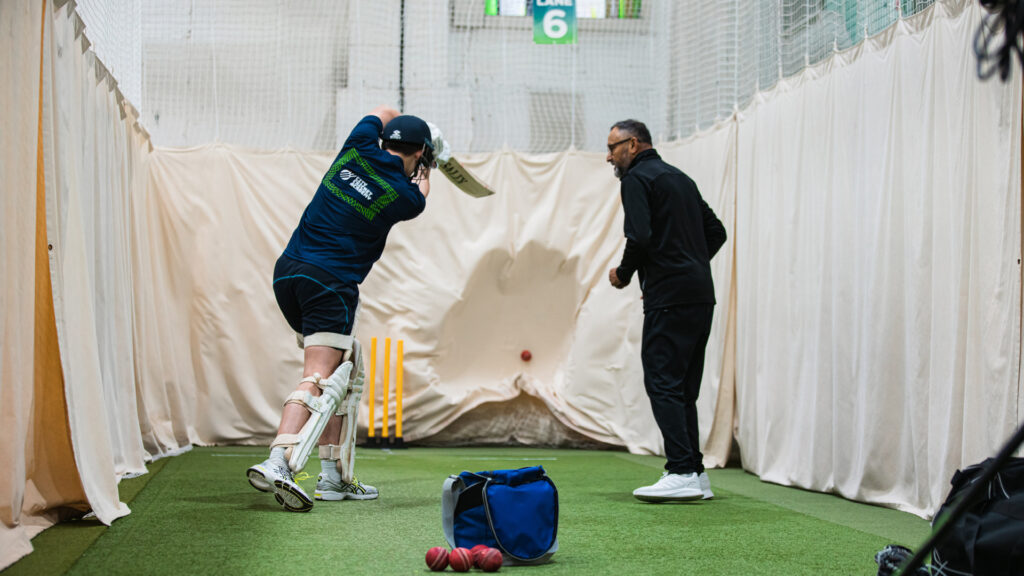 1 on 1 cricket coaching NSW Kings Park junior batting lesson